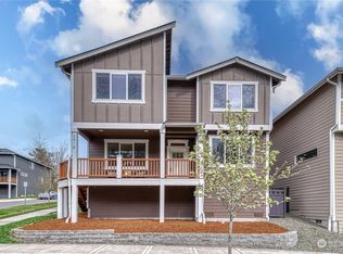 2418 Seringa Ave, Bremerton, WA 98310