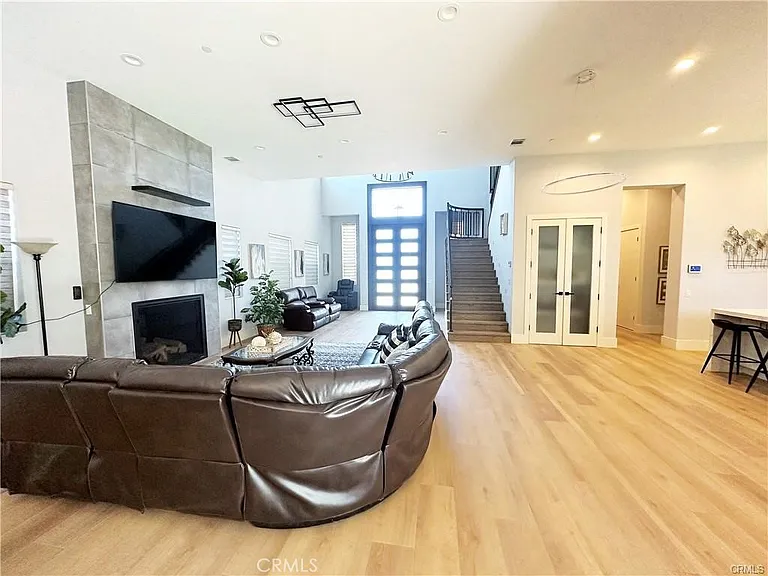 14771 Donegal Dr — Photo 3