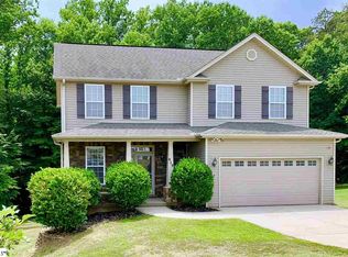 459 Gibbs Village Ln, Wellford, SC 29385