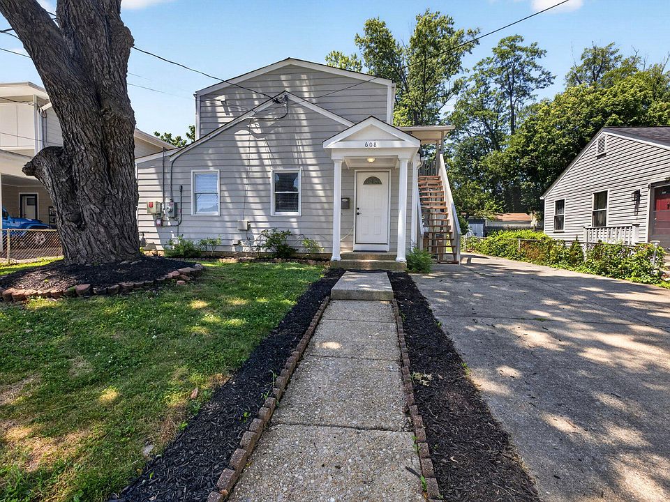 1st image of 608 Burgundy Dr