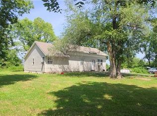 101 W 5th St, Jameson, MO 64647