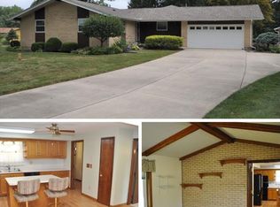 600 Coach Dr, Tipp City, OH 45371