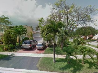 8741 SW 10th St, Hollywood, FL 33025