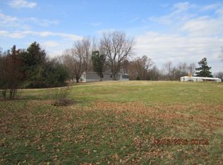 3049 Jackson School Rd, Benton, KY 42025