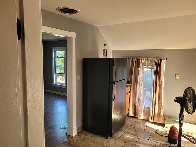80 Crandall St #2 — Photo 5