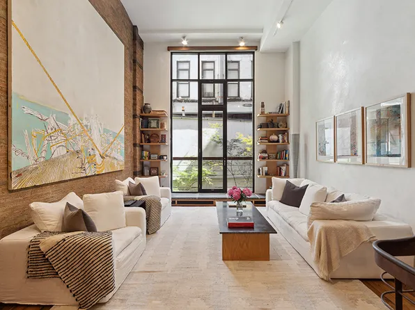 39 East 12th Street image 1 of 19