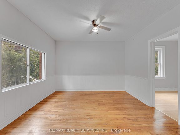 5th image of 104 Hess St S