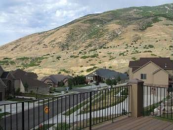 2nd image of 1833 E Sage Hollow Dr