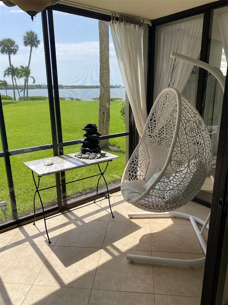 Building Photo - 3432 NE Causeway Blvd #102