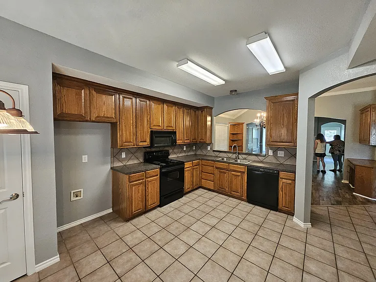 4413 New Meadow Dr — Photo 11