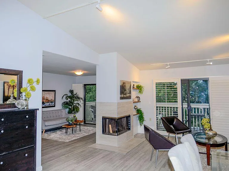 217 Ada Ave #3 — Photo 5