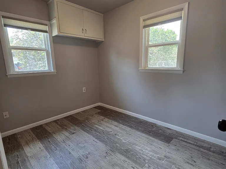 2215 1/2 W Mulberry St — Photo 11