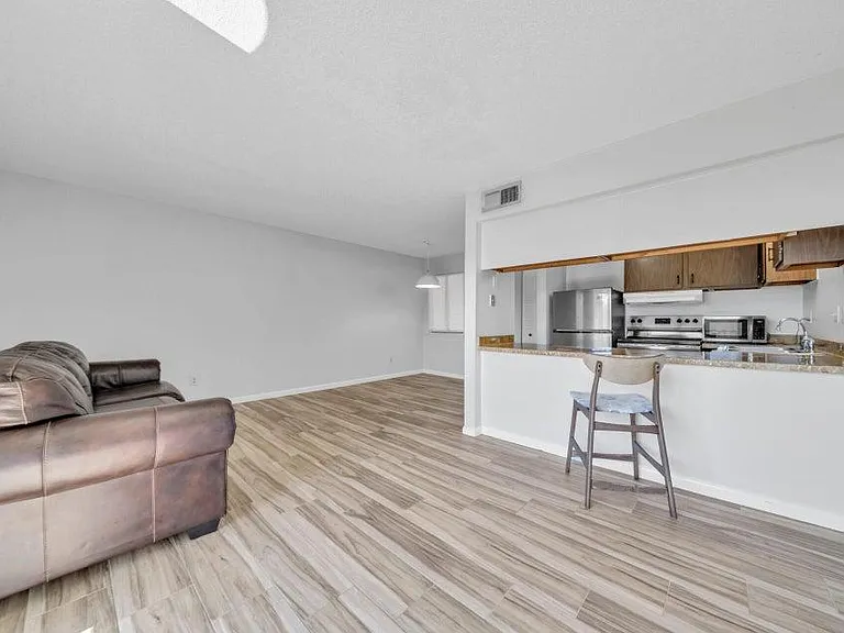 308 Miracle Strip Pkwy SW #27C — Photo 13