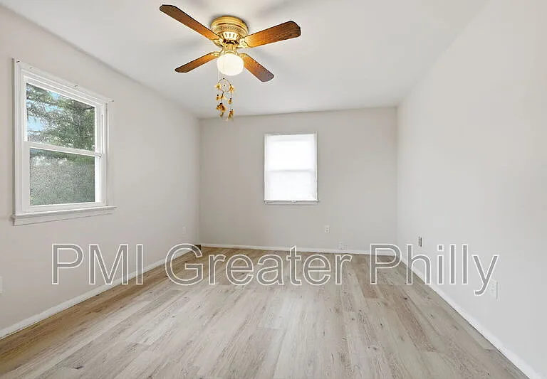 1523 W Cheltenham Ave — Photo 22