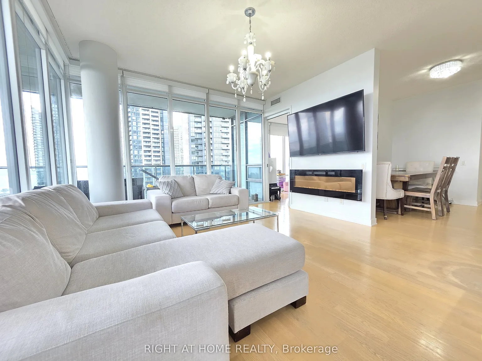 South Beach Condos — Photo 4