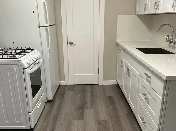 2829 O St APT 9, Sacramento, CA 95816