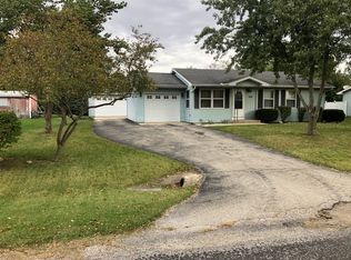 512 Ridge Rd, Philo, IL 61864