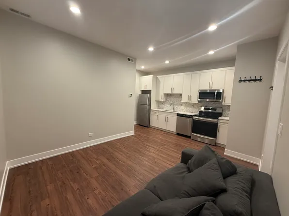 (undisclosed Address), Chicago, IL 60637