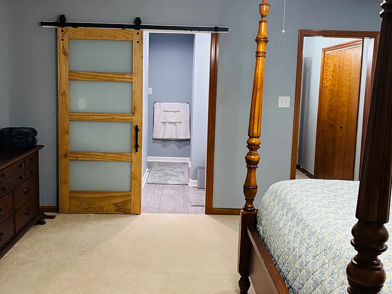 1341 Robinhood Ln — Photo 18