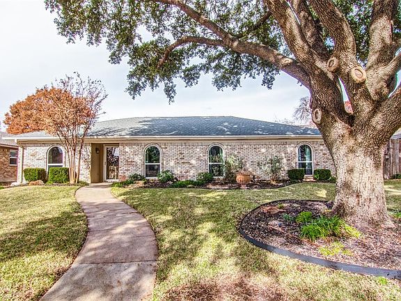 2nd image of 2311 Lawndale Dr
