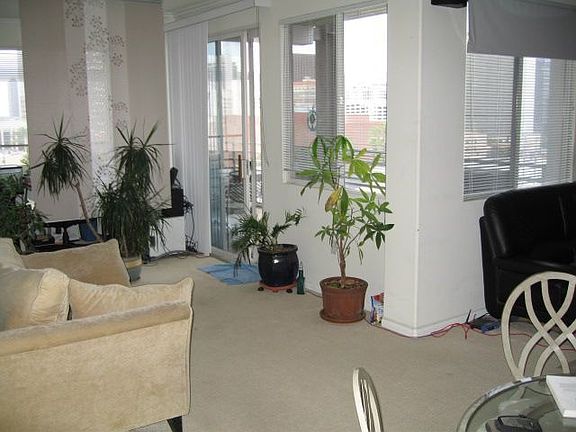4th image of 1643 6th Ave APT 305