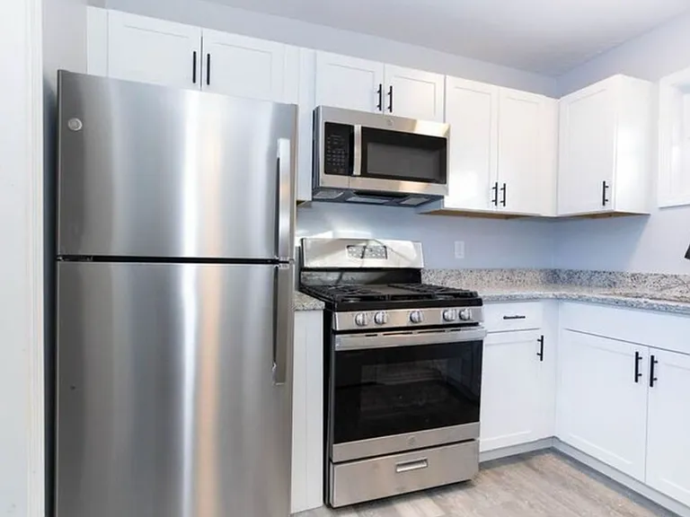 3128 Chateau Blvd — Photo 16