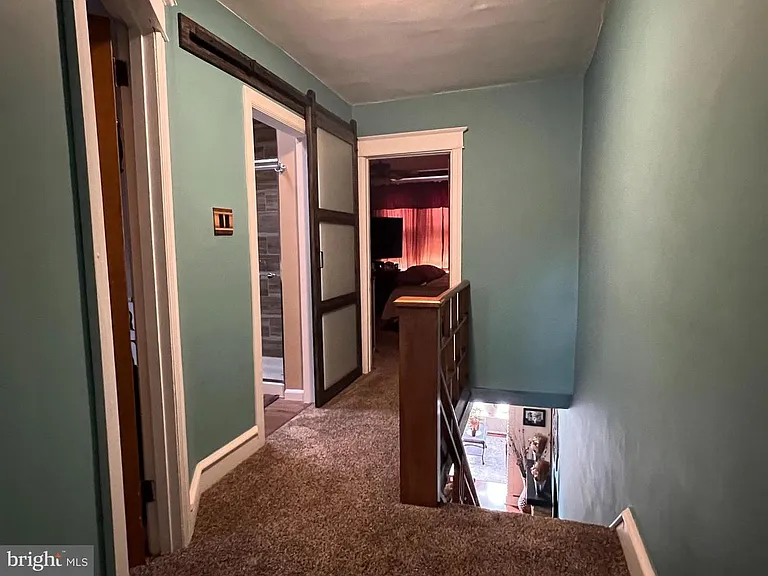 3531 Sheffield Ave — Photo 4