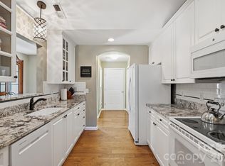 7224 Swans Run Rd, Charlotte, NC 28226