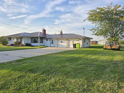 1695 E Almeda Beach Rd, Pinconning, MI, 48650