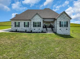 1301 Whiteside Hill Rd, Wartrace, TN 37183