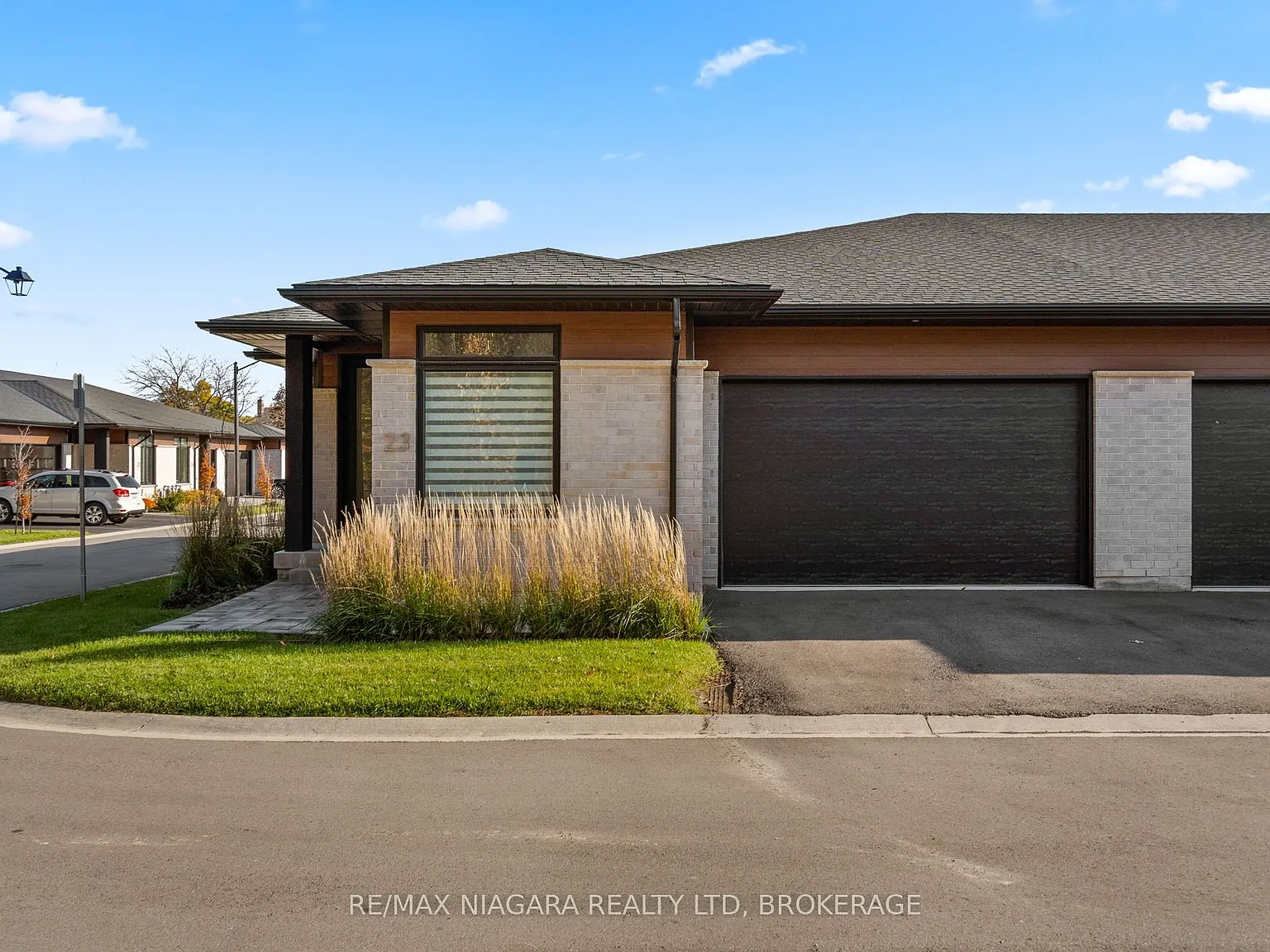 2 bed, $2,950 — Photo 1