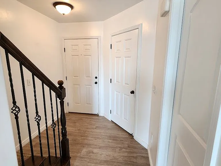 1000 E Bluff View Dr #94 — Photo 3