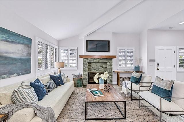 1st image of 29 Marin Ct