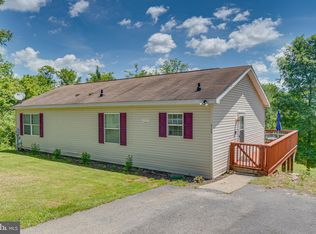 369 Border Dr, Hedgesville, WV 25427