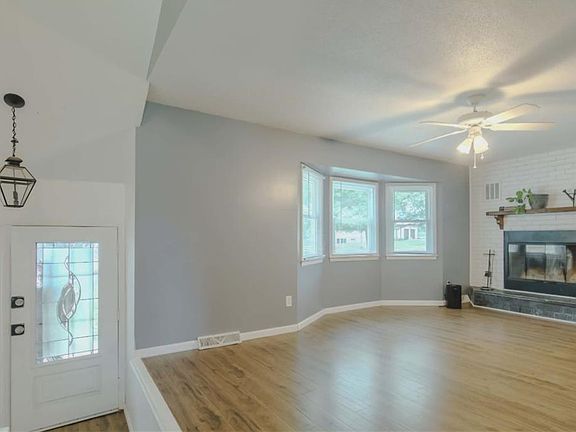 2nd image of 711 Kristi Ln