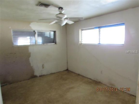 4th image of 2916 Louise St