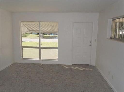 Home For Sale In Maravilla