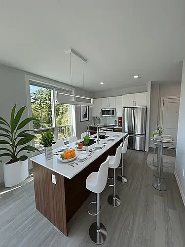Residences at Sharon Gallery — Photo 115