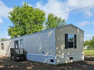 611 W Matthews St Unit 36, Chillicothe, IL 61523