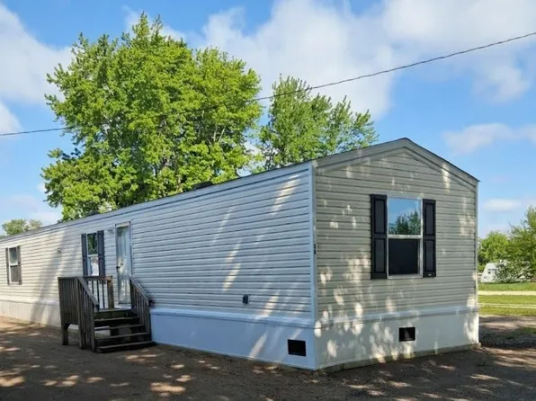 611 W Matthews St Unit 36, Chillicothe, IL 61523