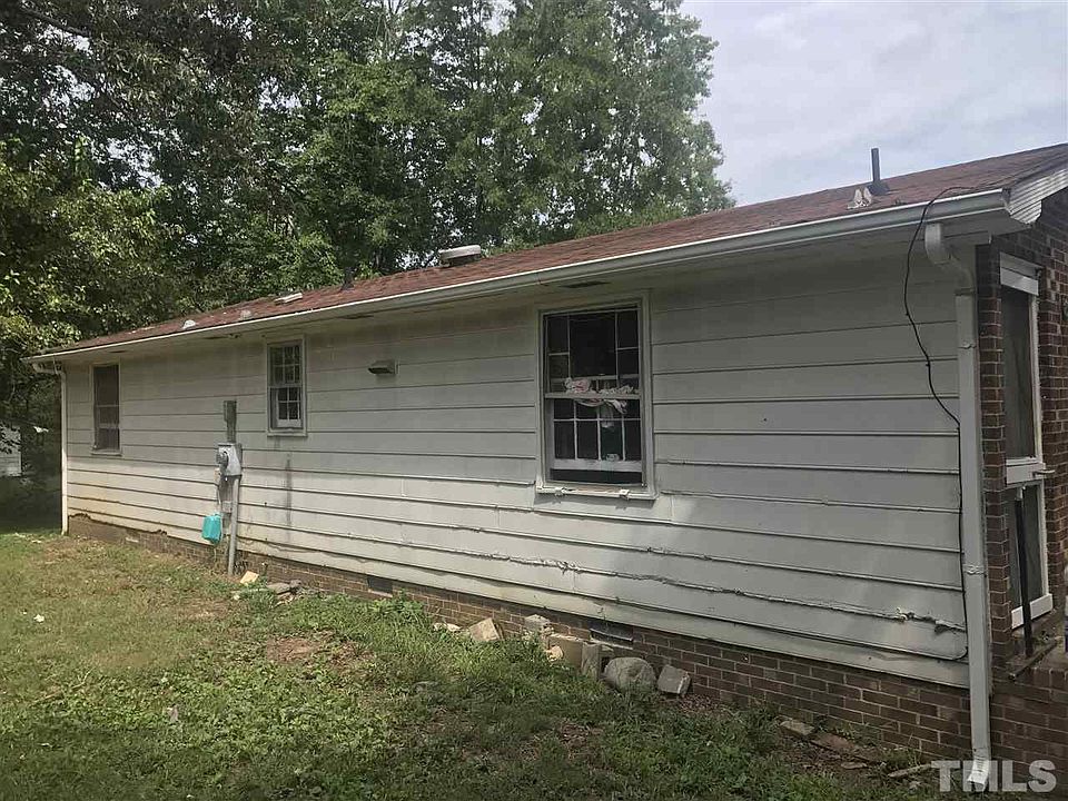 2nd image of 206 Torain St