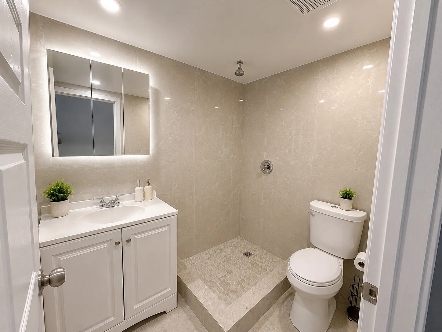2 bed, $2,300 — Photo 2