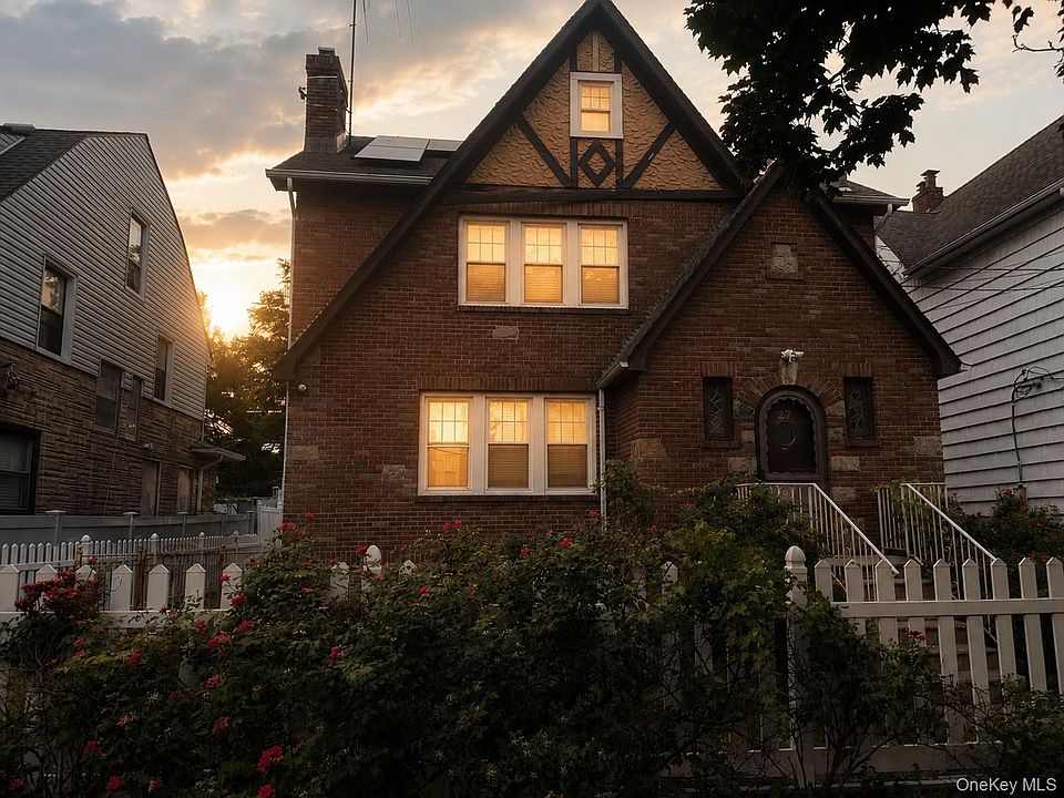 1st image of 27 Leonard Place