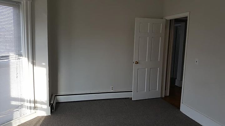 2nd image of 202 S Jackson St
