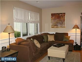 1st image of 384 Milford Ct