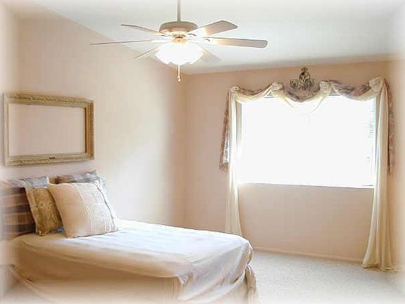 5th image of 10808 N FAIRWAY Court #E. 230