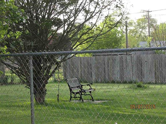 5th image of 3816 York St