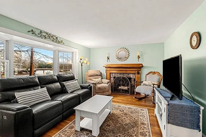 22 Bolton St — Photo 5