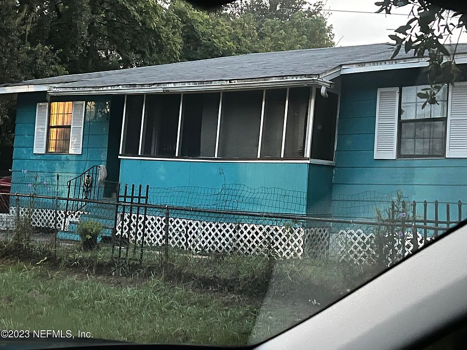 1st image of 3811 SPIRES Avenue