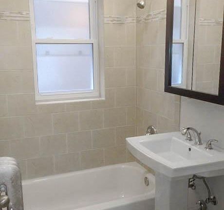 4th image of 4845 N Wolcott Ave #1D